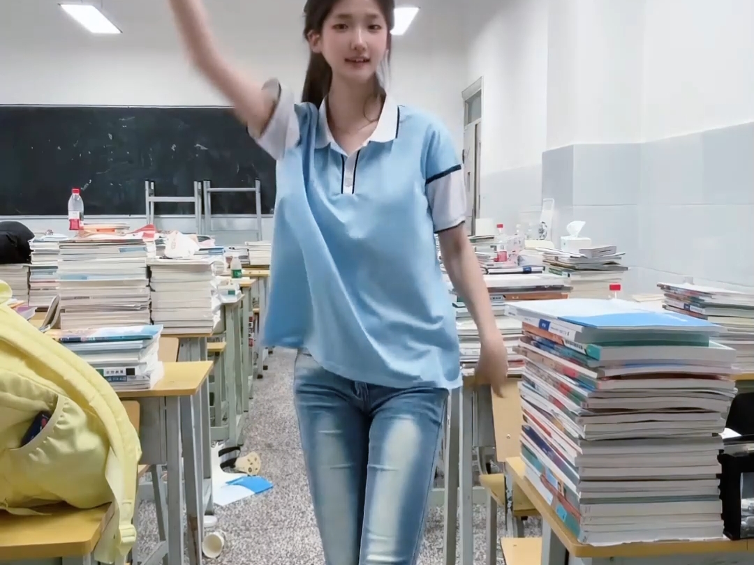 不太协调的样子