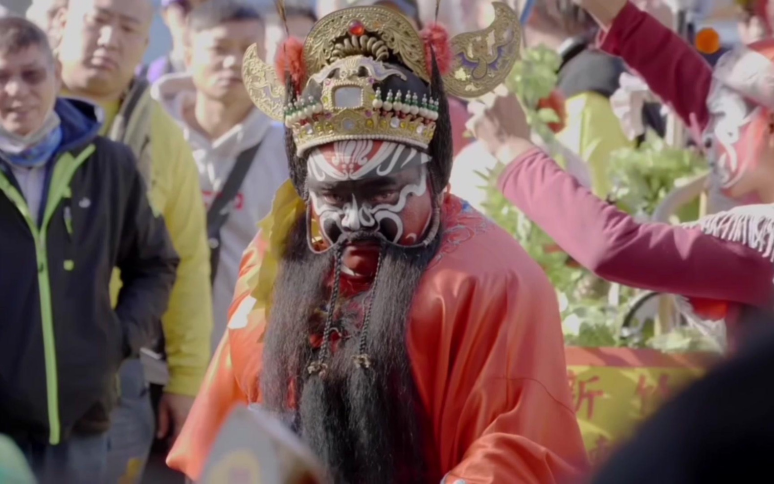 Here comes Master Zhong Kui of the Tricycle
