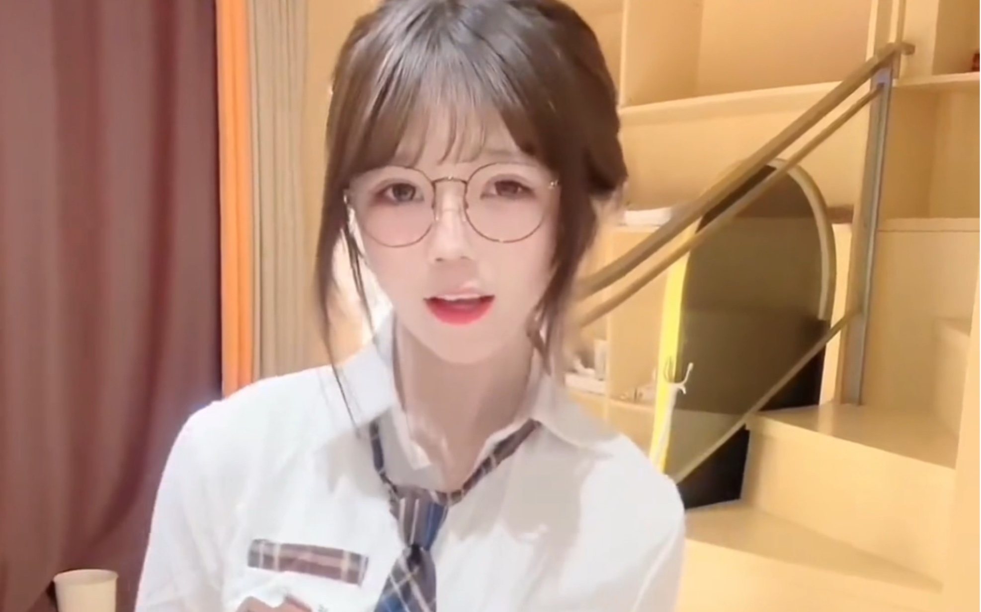 Simple school girl yeah~ #sweet girl #jk uniform #contrast #pure desire style #first love face
