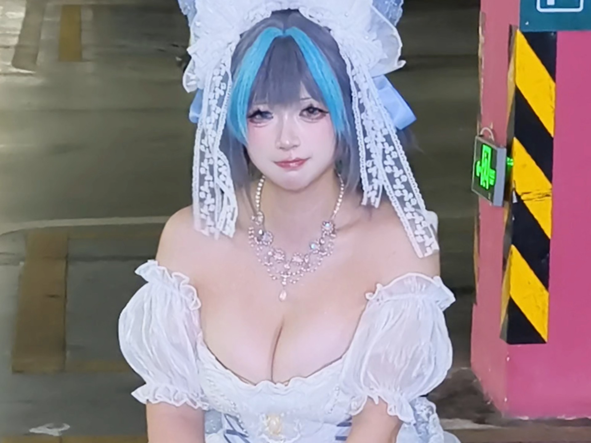 How does someone steal shoes at Comic-Con?!