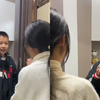 老师家访，结果被学生拒之门外，老师：下次带一捆卷子