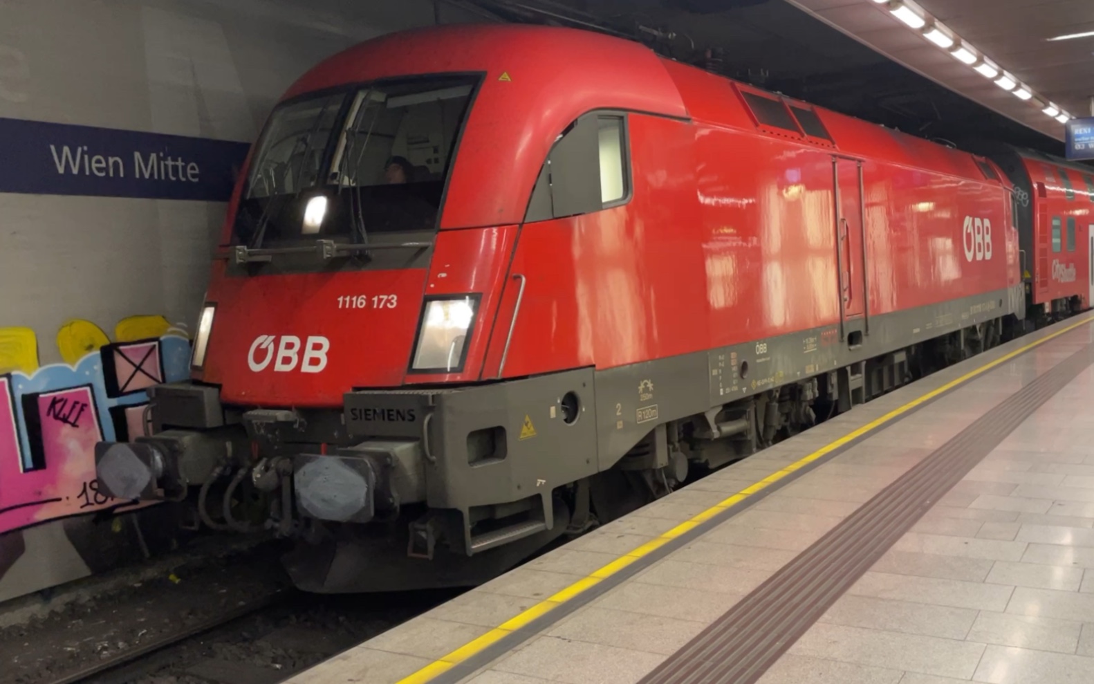 Siemens Taurus 机车出Wien Mitte站，会唱歌的西门子，VVVF励磁音阶