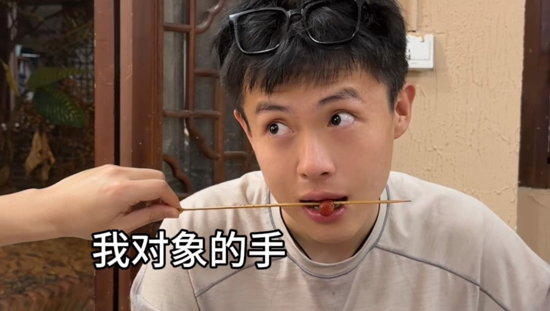 我弟教我如何约会…我才不学！