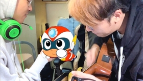 开心超人主题曲简谱_一拳超人主题曲简谱(2)