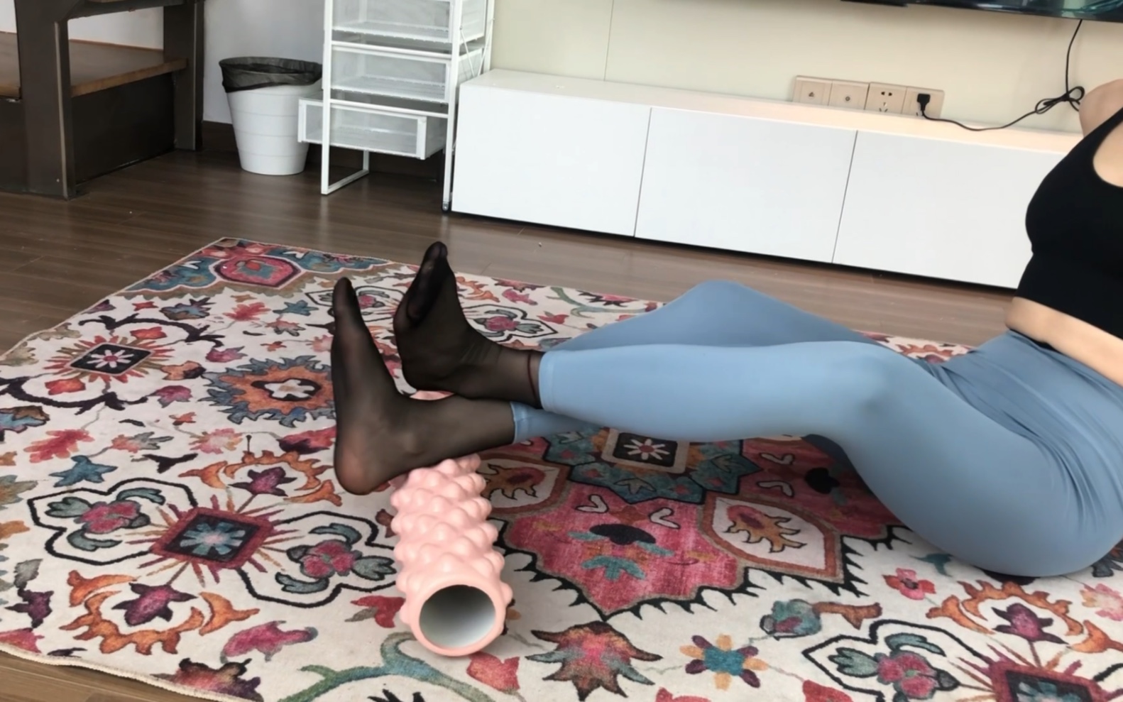 Yoga Axle Fitness Exercise to Relax Muscles