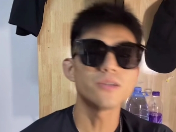 【几号车厢刚】最新视频来袭，快来看看吧！