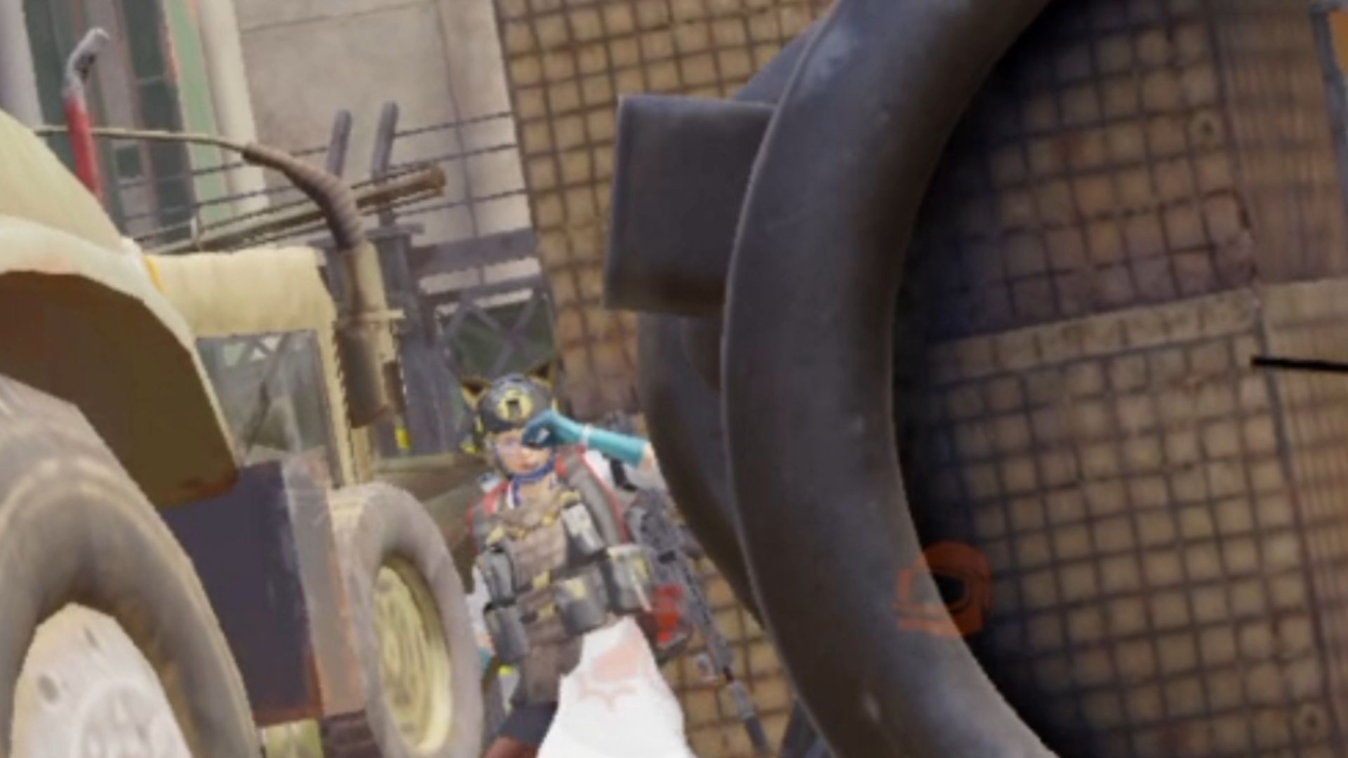 本质高手枪械——法玛斯，25发小小的很可爱🤭能否清图强化要塞百万撤离🥰【暗区突围对局解说】