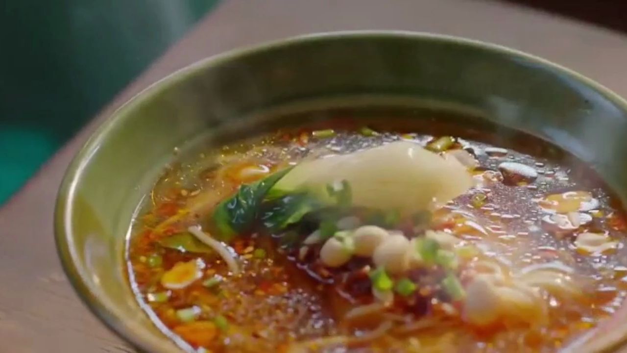 【空境】美食合集 油泼面吃面条，各种菜肴等