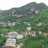 云南山区村庄，对面就是贵州，这样的环境，你愿意留在农村吗？