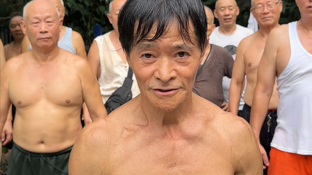 时隔一年，71岁再次挑战