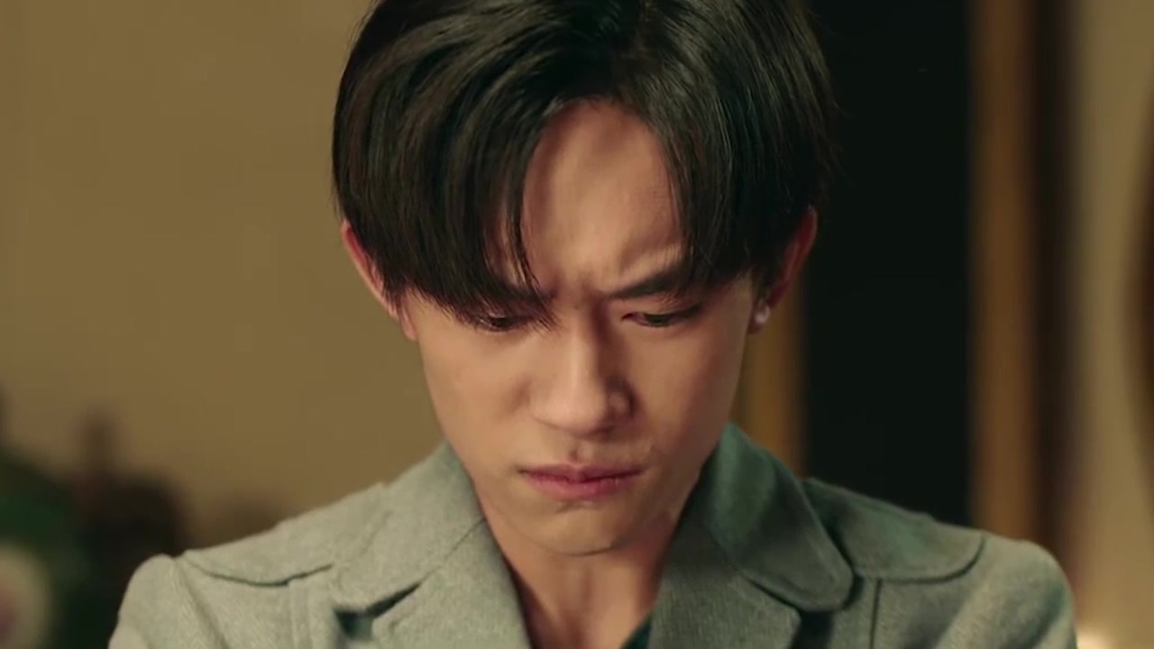 饰演:尹柯 03:42 易烊千玺 - 朋友请听好 02:16:40 老炮儿 饰演:医院