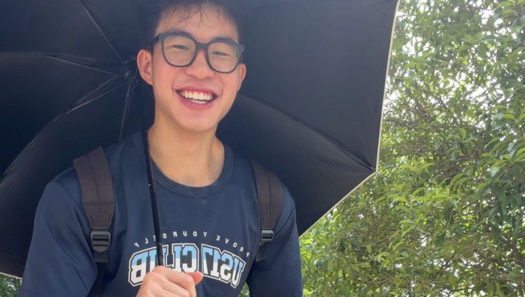 导师问我的腿这么肿这么大？