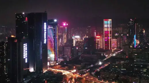 华灯初放
