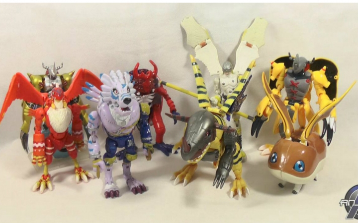 数码兽: 数码兽玩具在20年前是什么样的？我过去用零花钱买了所有玩具