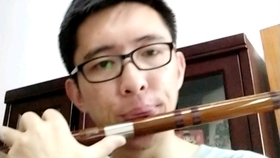 笛子曲谱我的祖国_我和我的祖国曲谱(2)