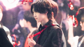 男生唱的好听的英文 4e2c608aaff61c4b9aa43e7eb122f2a9e81c0cb4.jpg@280w_158h_1c_100q.jpg