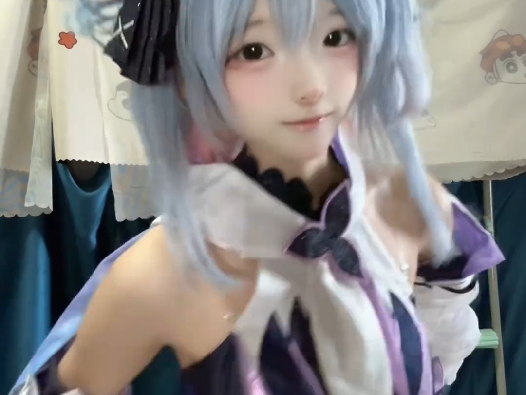 微笑再美 再再美再美 再再美眼泪再苦 再再苦 再苦 再再苦靠的再近 再再近 再近 再再近我只对你有感觉～