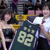 李多慧 啦啦隊女神開場熱舞表演首度現身台啤雲豹主場超可愛開球