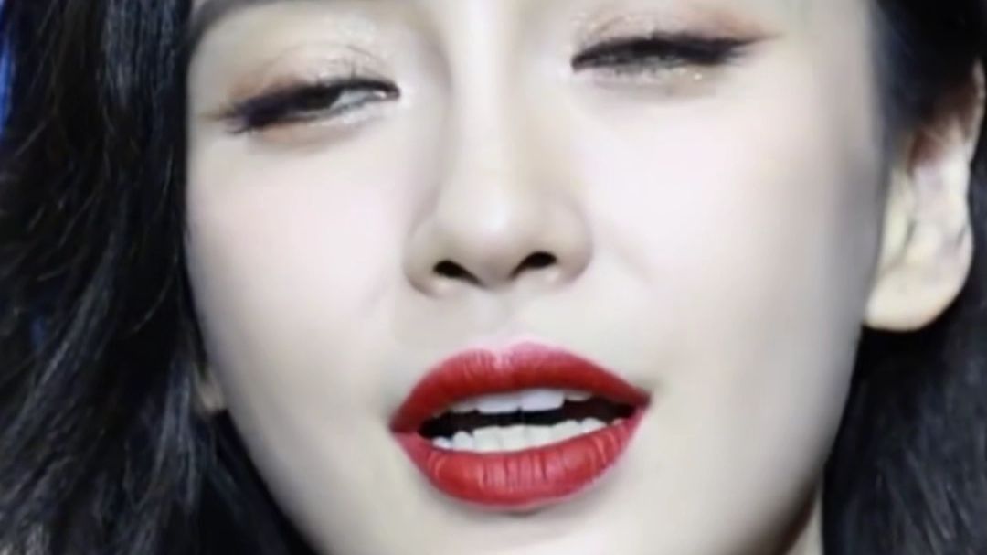 女神杨颖超美怼脸~盯