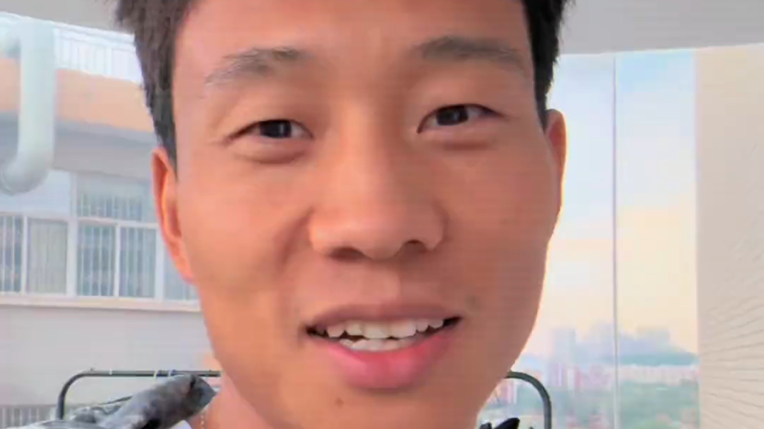 何杰火速评价马拉松破二这一壮举