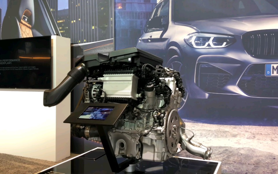 bmw s58发动机详解【熊猫桑的英语练习时间x熊猫桑的巴伐利亚记者时间
