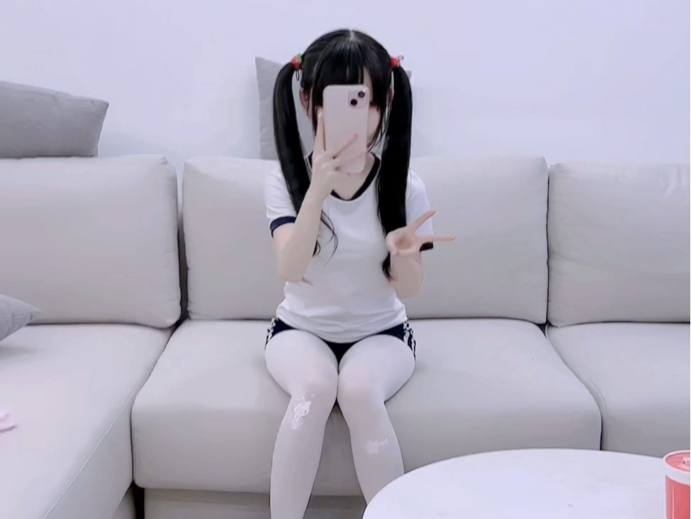 [Soft girl cat cat has become an adult] The latest video is online, begging for attention!