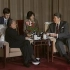 邓小平爷爷在里根总统首次访华的时候的会谈
