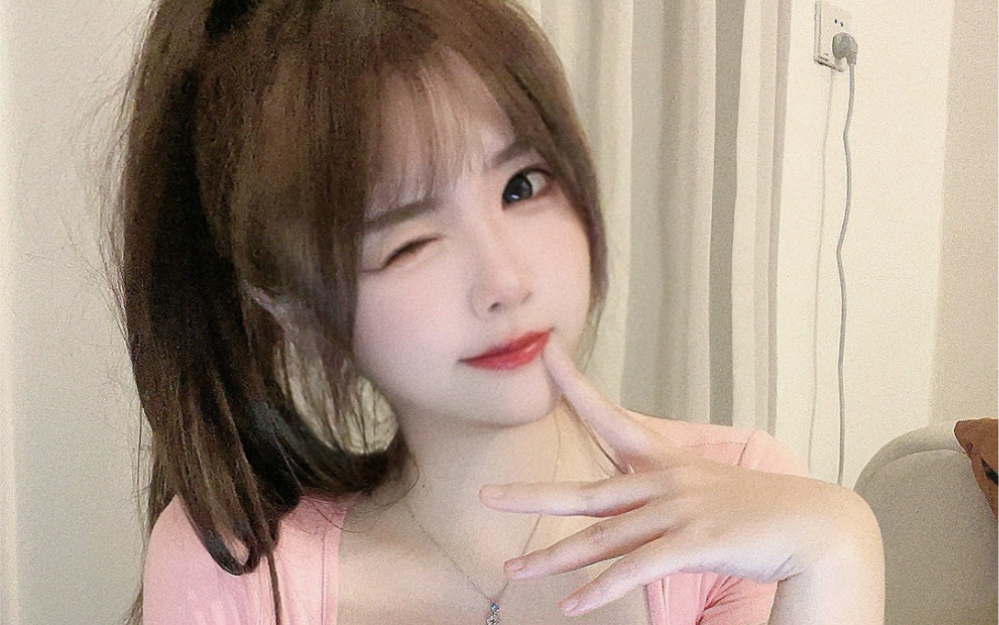 June New Personality: Sweet Sister