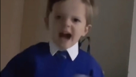 咋的了原视频出处 56012760be36ae5b1716c230c0c82f580d82dcd8.jpg@280w_158h_1c_100q.jpg