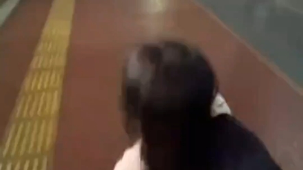 I heard that girlfriends are like this when they get angry. Haha, how to coax with a belt hahaha