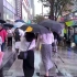 【韩国街拍】首尔商务区雨中实拍打工人下班——街头只剩汽车的嘈杂！
