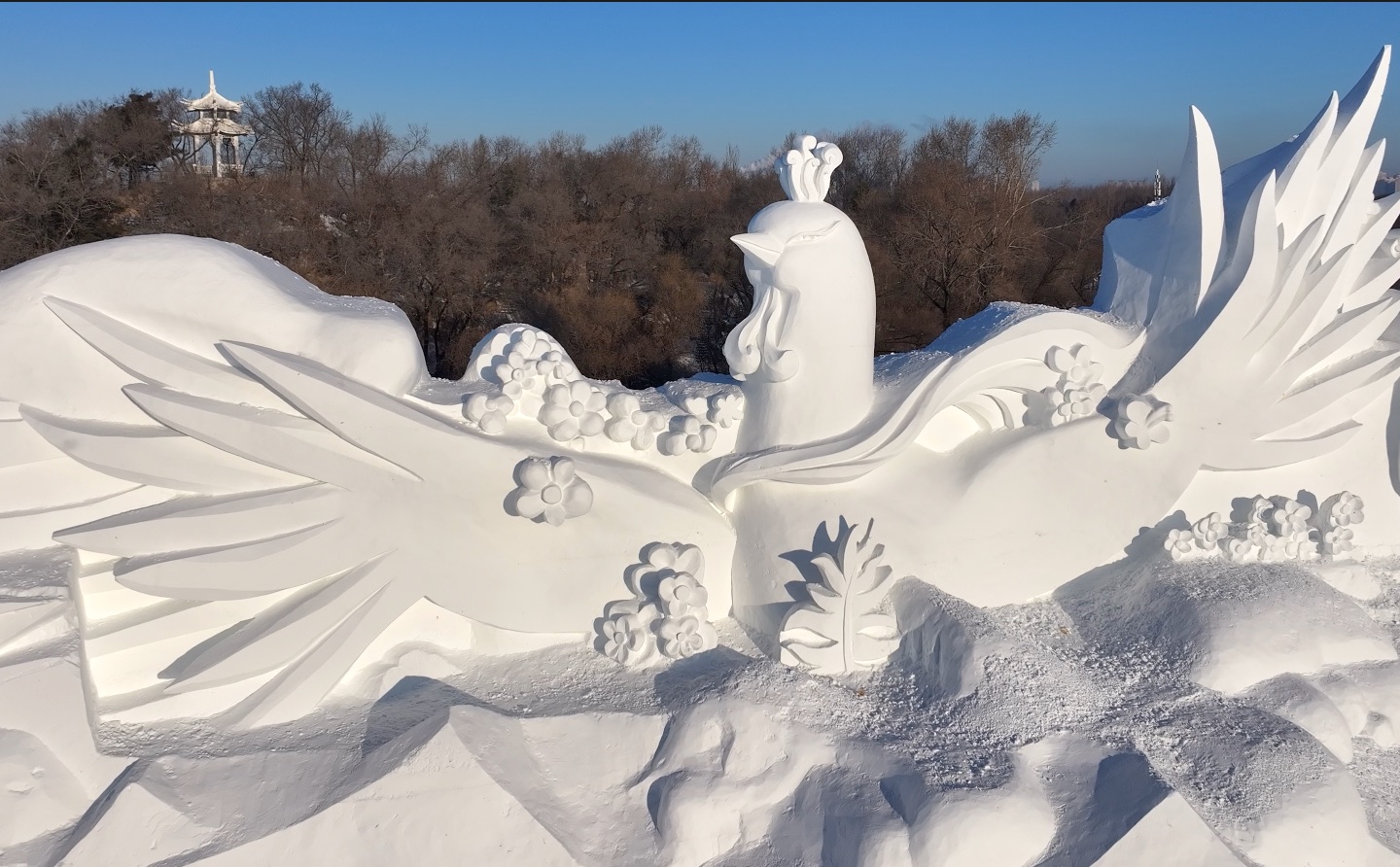 主雪雕完成，太阳岛雪博会正式开园