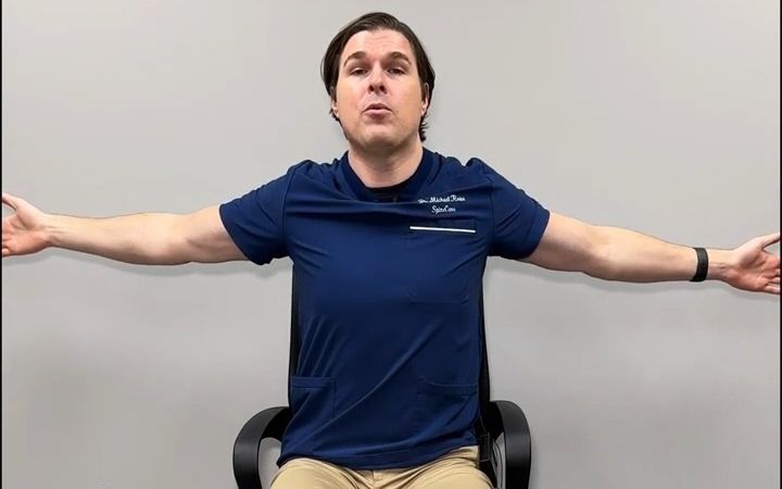 颈肩劳损，肌肉酸痛紧张，快速拉伸缓解，运动康复，物理治疗。