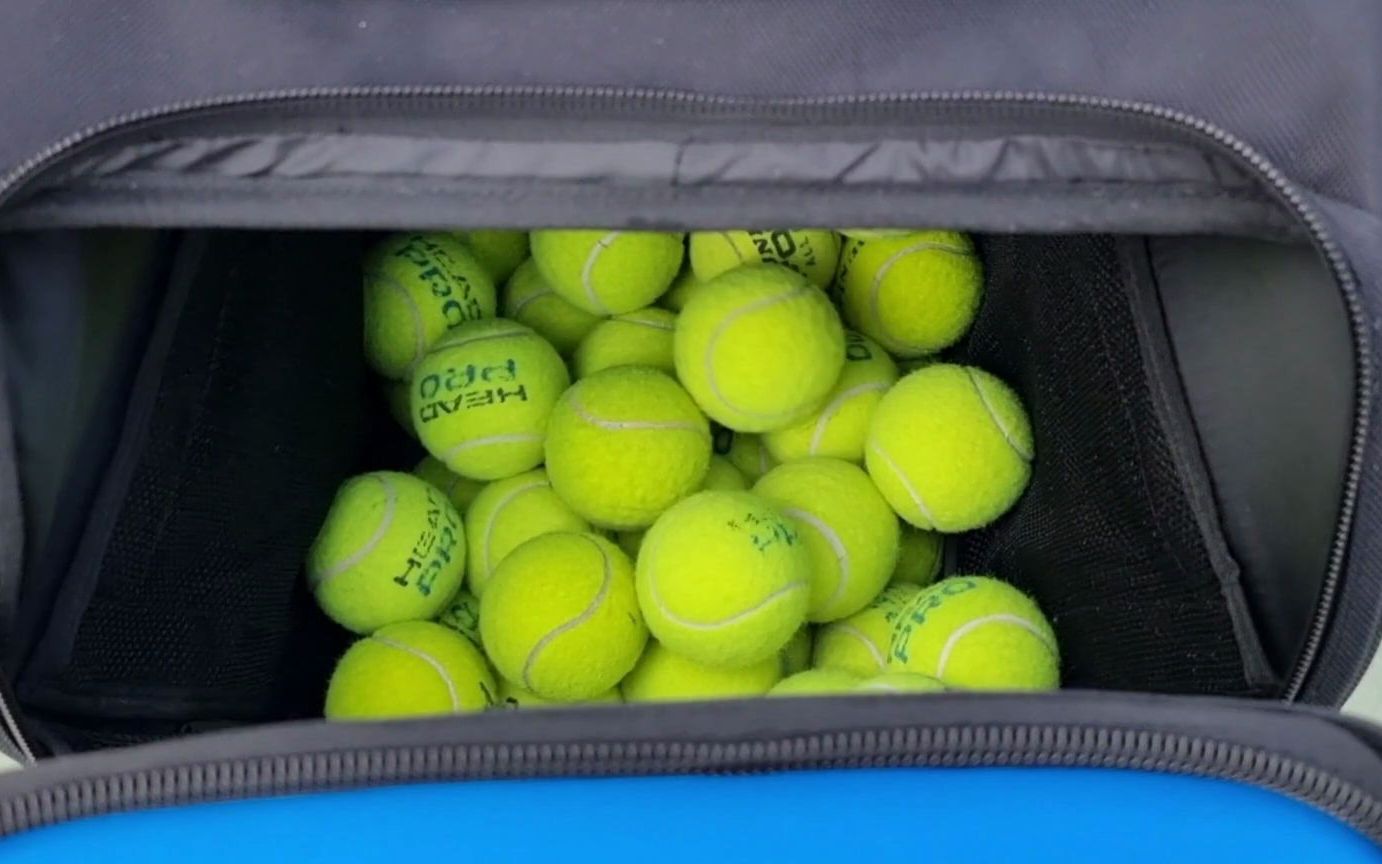 Slinger Tennis ball machine review_哔哩哔哩_bilibili