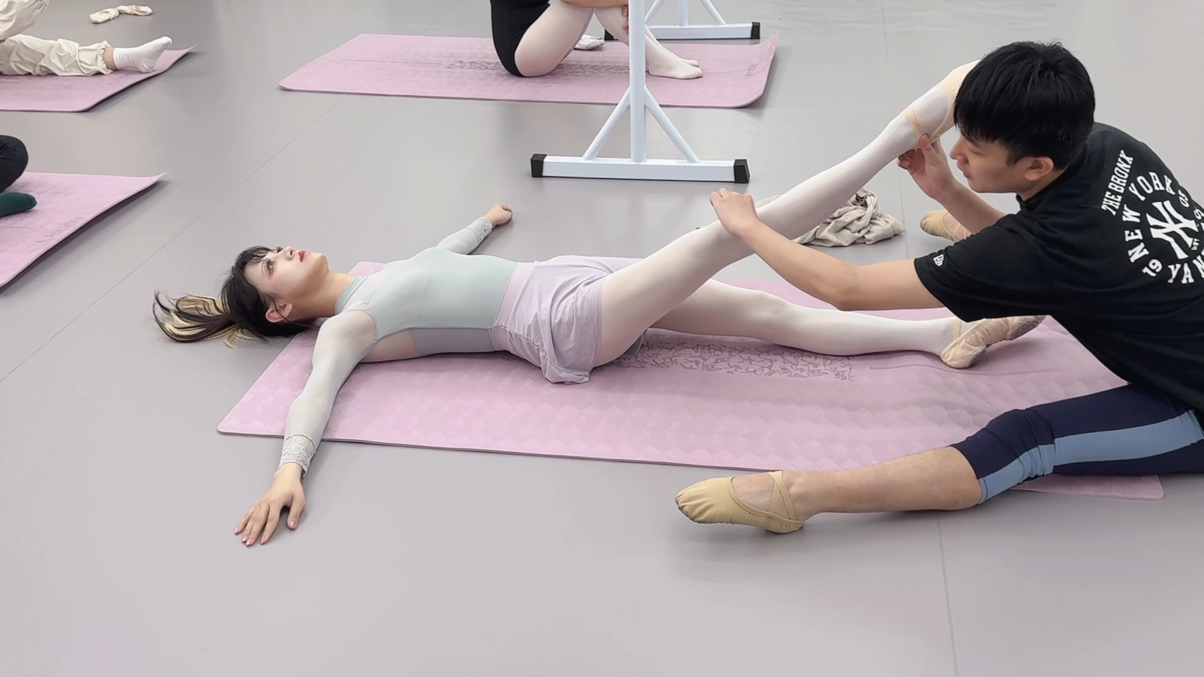 女装男生的芭蕾课