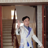 二次元宅舞舞动青春，穿上cos服释放青春梦想热爱，欣赏手办雕像感受的美好与乐趣
