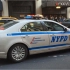 在纽约曼哈顿第七大道巡逻的NYPD警车（Ford Fusion 2010）