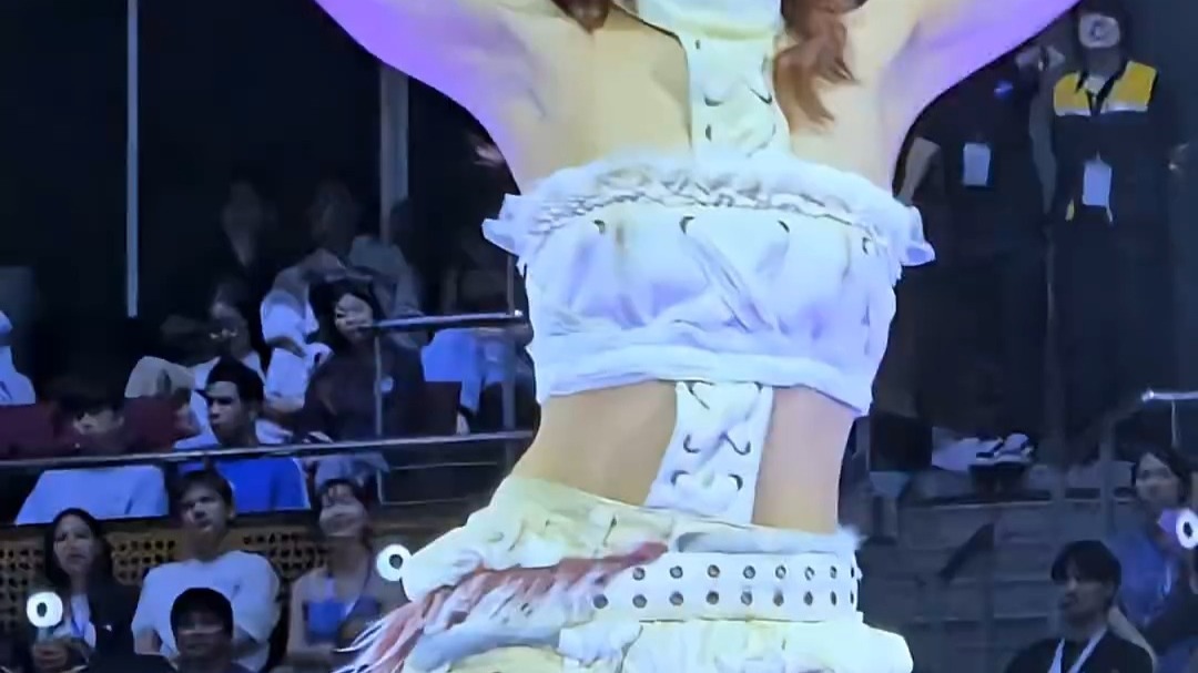 舞台上闪耀的momo酱啊 平井桃 Twice世巡曼谷站 饭拍