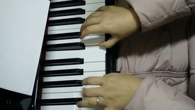 吃饭的英文歌 5d6ec4e26b3d9badfc9c3ccbbd22e797e760e58d.jpg@280w_158h_1c_100q.jpg