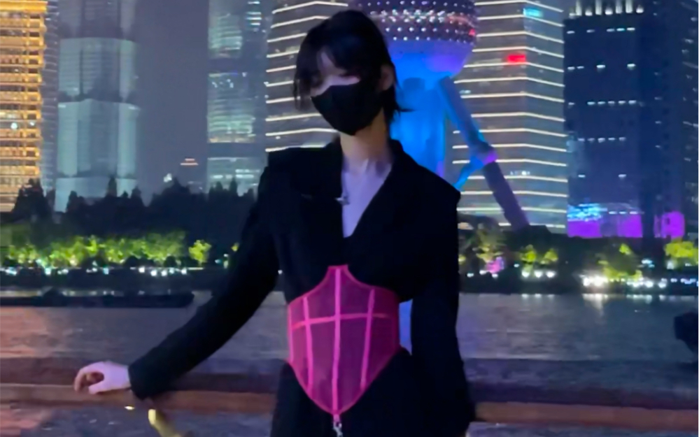 sakura] 188cm girl's two-day trip to Shanghai