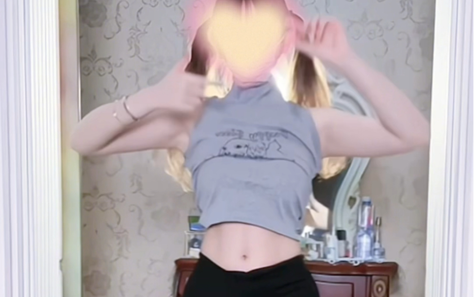 [It's not arrogant to be dripping] The video is packed, so feel free to gather around!