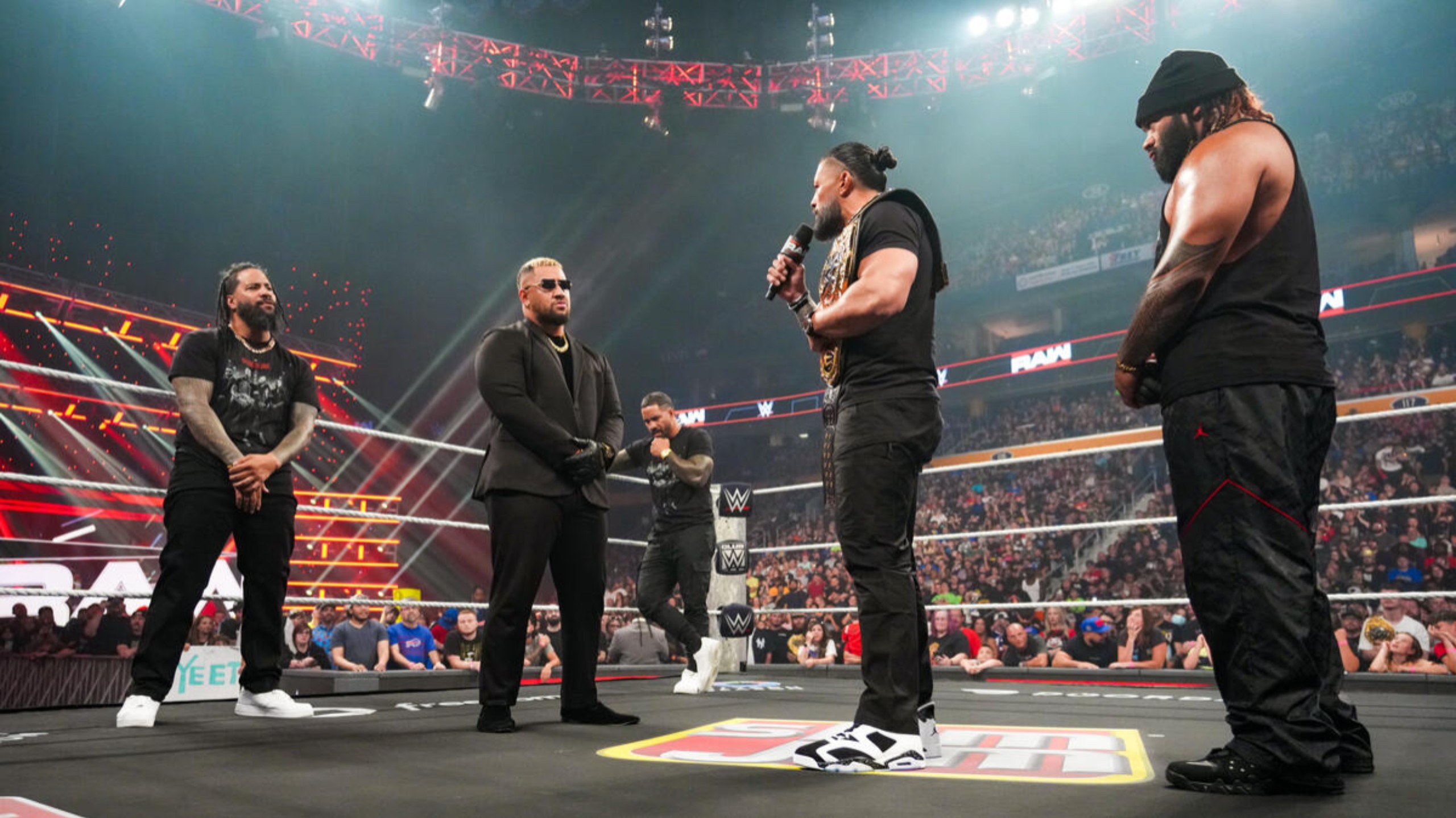 【WWE RAW 8/18】罗曼处罚索罗！奥巴未来之战！结尾必看！