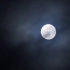 f935 月黑风高圆月若隐若现月亮皓月满月上升黑夜晚上空云彩密布明月空镜头LED动态晚会背景VJ视频