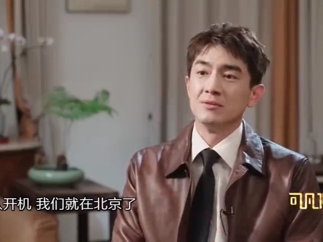 林更新在采访中提到刘亦菲，算是前辈和很好的同事朋友【刘亦菲】