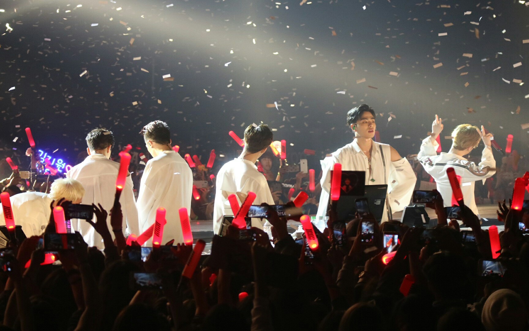 ikon香港演唱会killingme