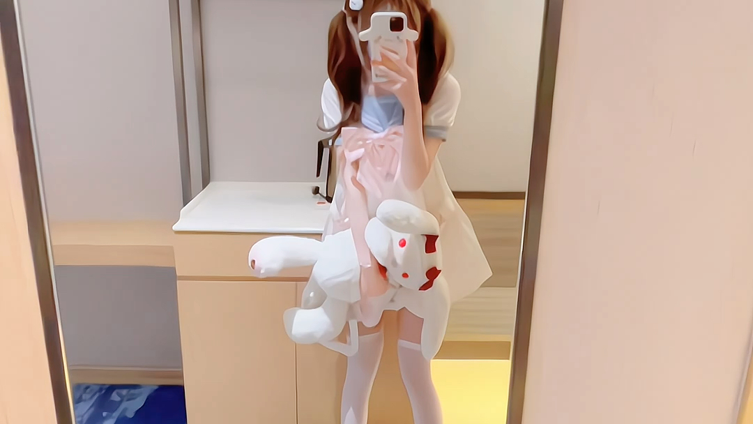 Who'll be your puppy if you leave me?