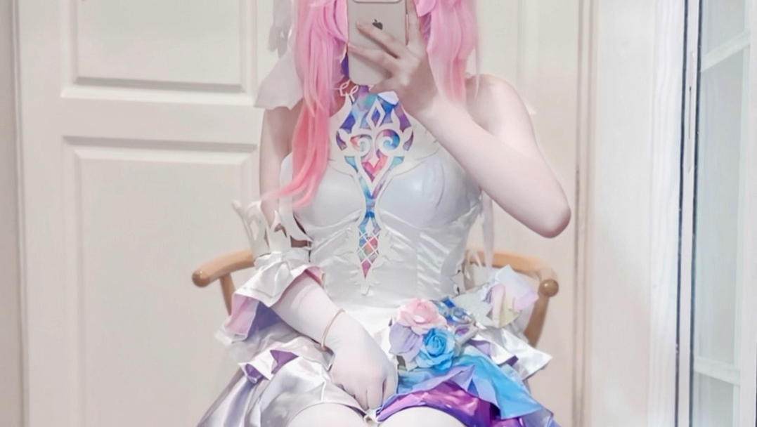 Beautiful Wife Incompetent .......