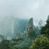 实拍凤凰古城和武陵源景区，云雾缠绕，宛若仙境，一个字：美！