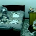 男子出租屋内睡觉，被“天降”天花板砸伤，房东是否应该赔偿？
