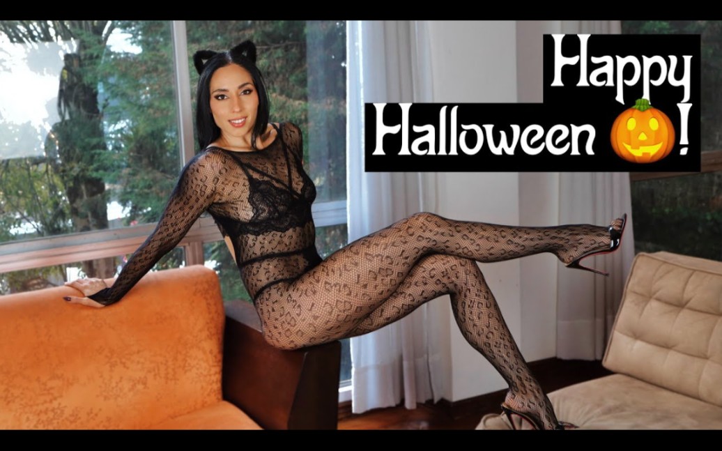 Skinny Jumpsuit Fashion - Embracing My Inner Feline on Halloween
